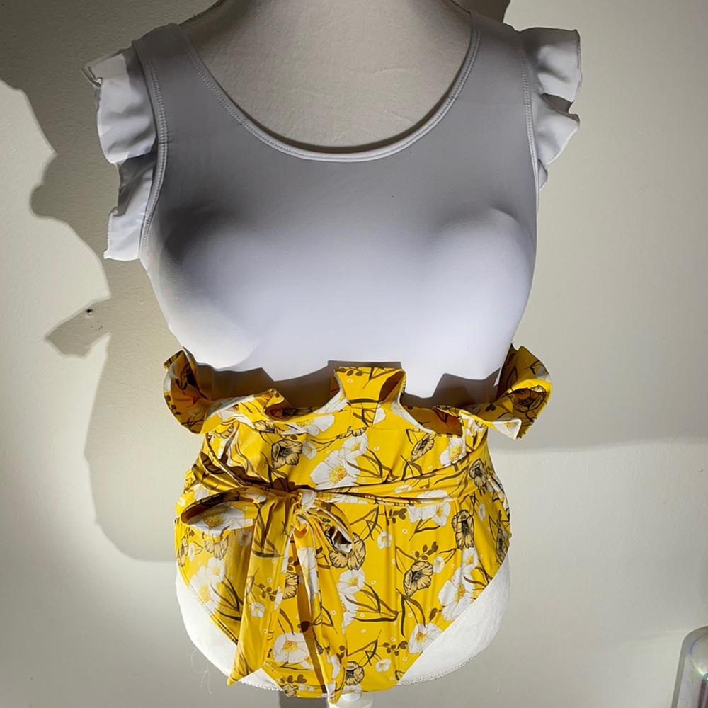 SHEIN bathing suit